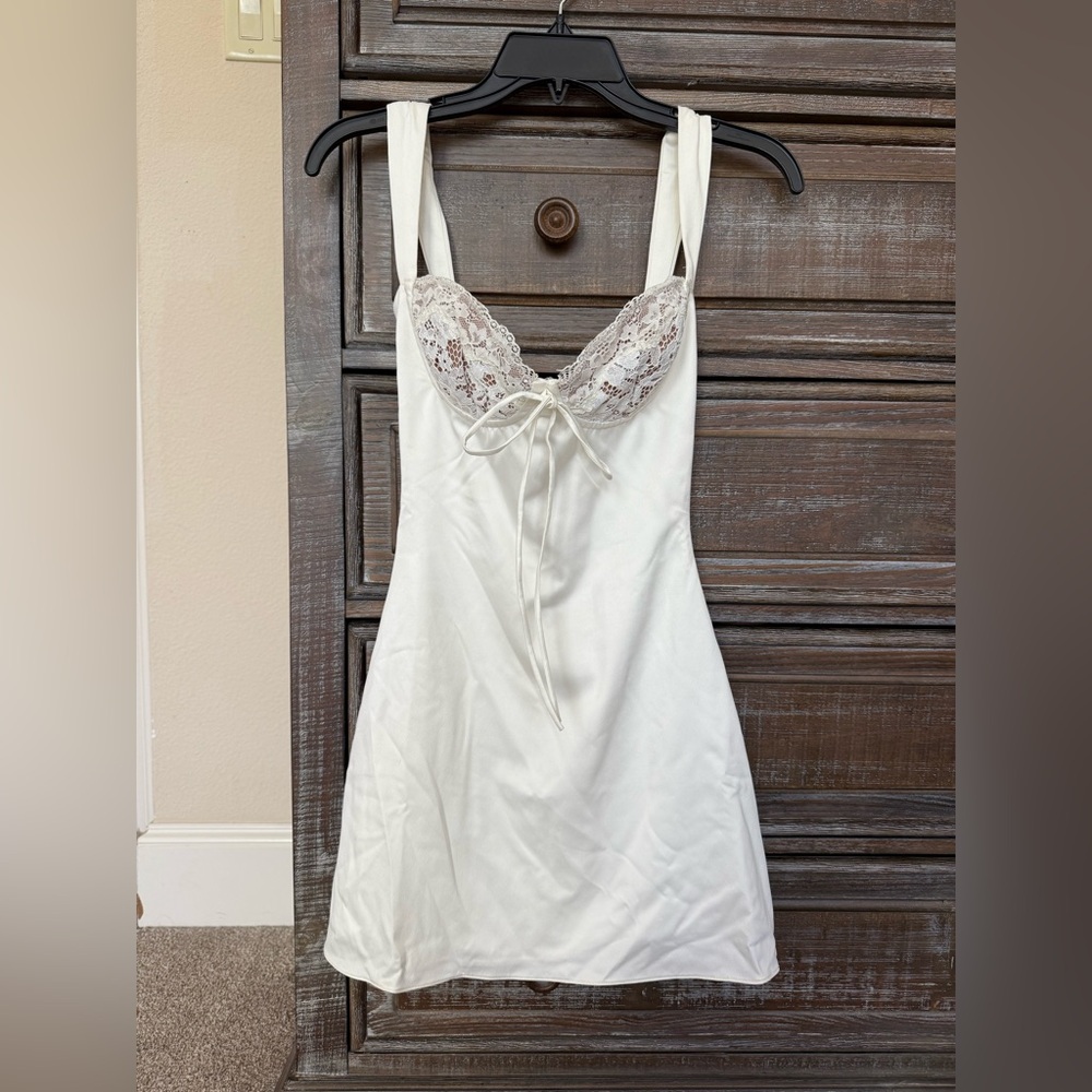 House of CB Adriana Ivory Dress / Size XS / NWT